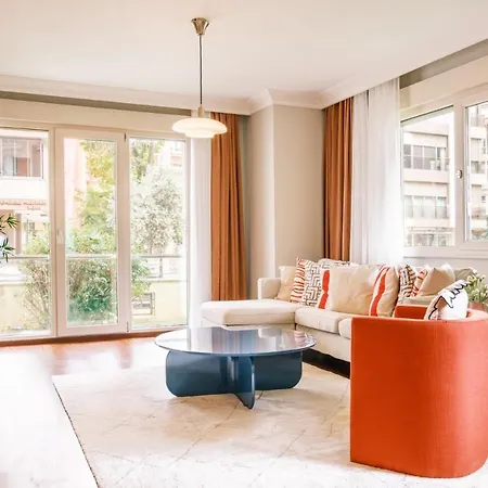 Spacious Flat 3 Min To Coast And Bagdat Avenue * איסטמבול