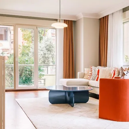 Apartment Spacious Flat 3 Min To Coast And Bagdat Avenue *