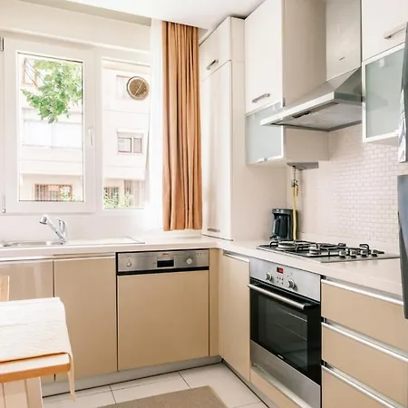 Spacious Flat 3 Min To Coast And Bagdat Avenue 公寓 伊斯坦布尔
